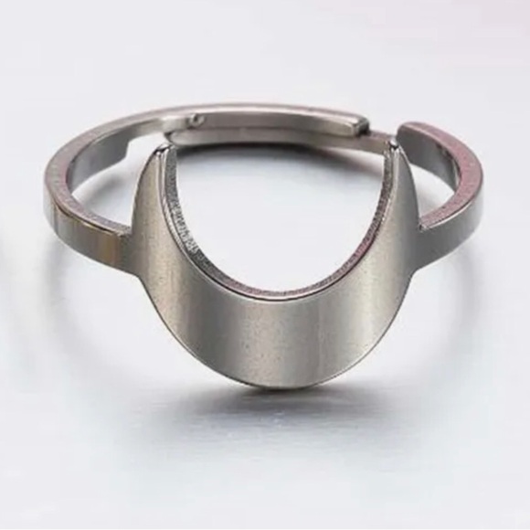 Crescent Moon Goddess Ring - Picture 2 of 4
